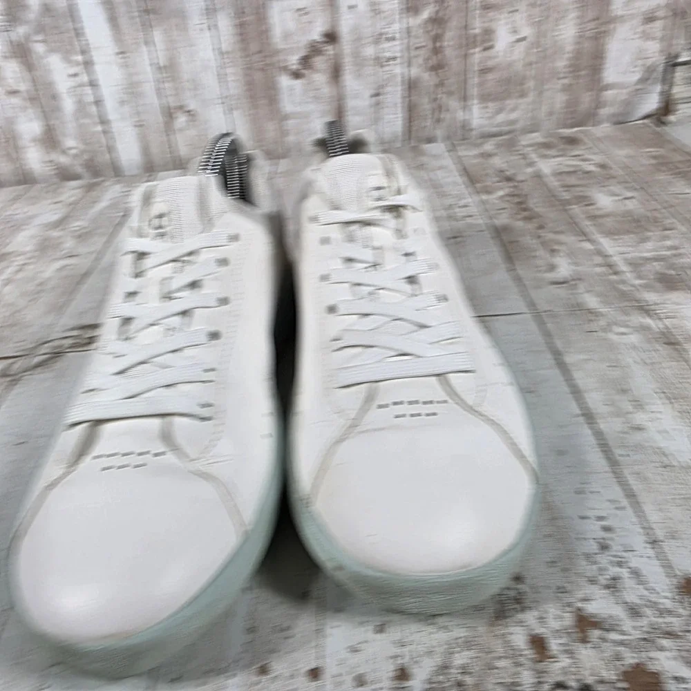 On Running running roger